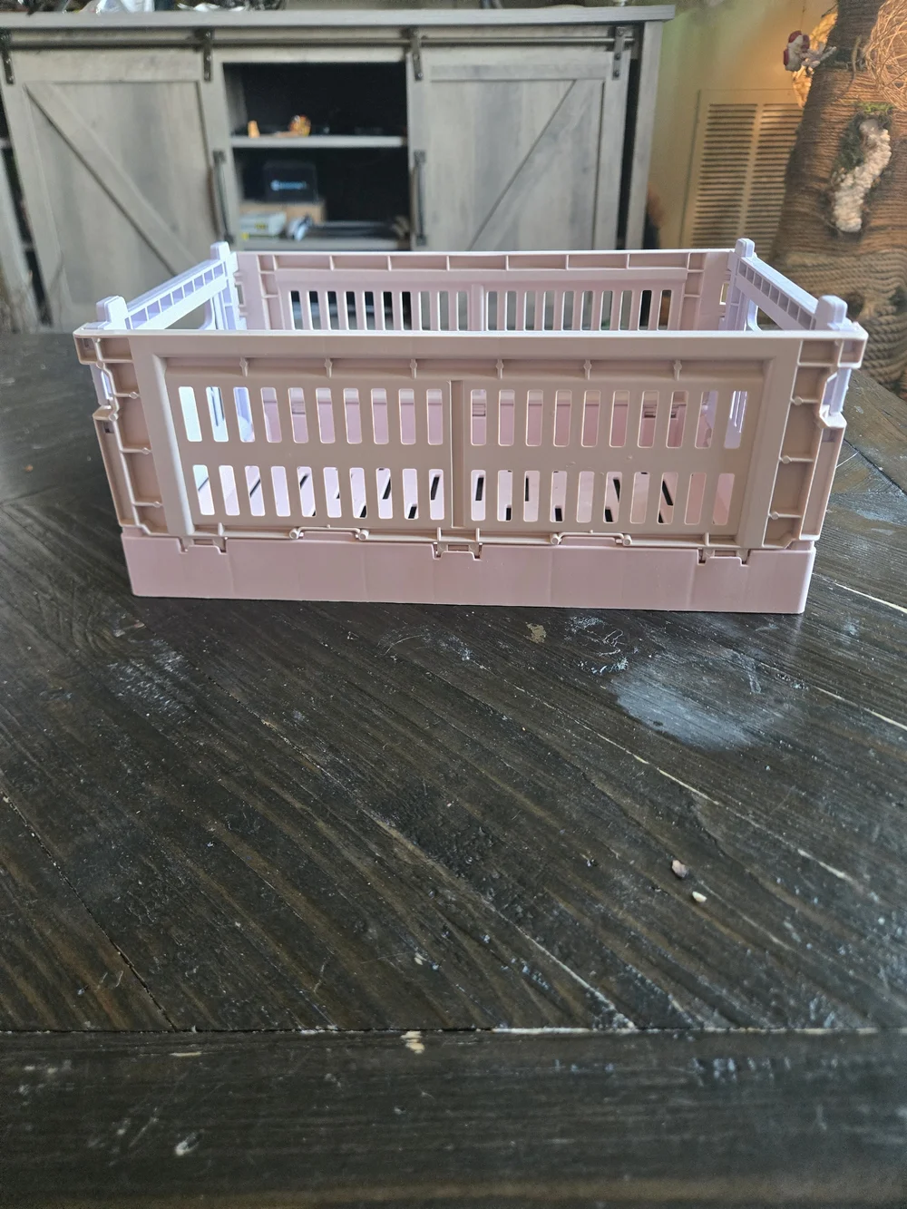 Collapsible Plastic Storage Crate in Light Lavender